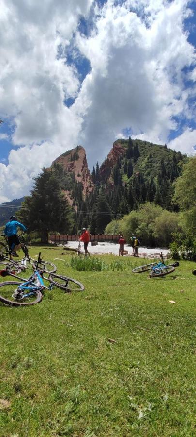 Eco Village Lodge Dzhetyoguz エクステリア 写真